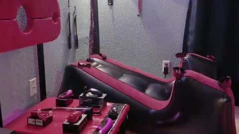 Bellaskeykeeper online show from 02/22/26, 08:24