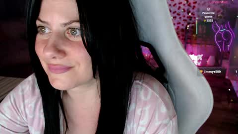 Snapshot of bellastar84 chatting on 05/07/26, 07:36 Starr40 online show from 05/07/26, 07:36