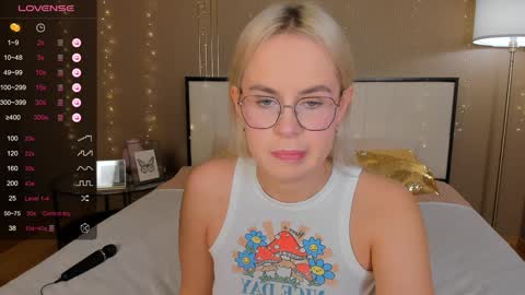 Bella online show from 02/02/25, 01:02