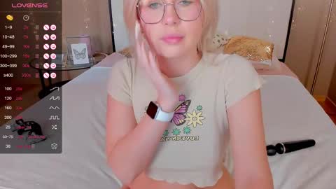 Bella online show from 02/20/25, 04:07