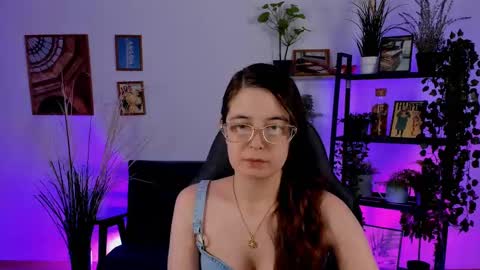 Bella. Ntmu online show from 01/04/25, 07:55