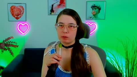 Bella. Ntmu online show from 01/17/25, 11:29