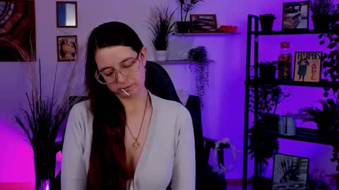 Bella. Ntmu online show from 01/24/25, 01:45