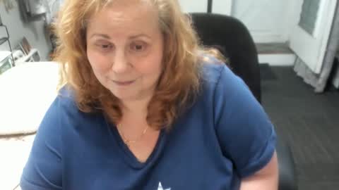 Snapshot of bellavoca chatting on 09/15/25, 11:49 Bellavoca online show from 09/15/25, 11:49