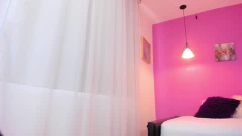 Bella Wild online show from 02/14/26, 12:13