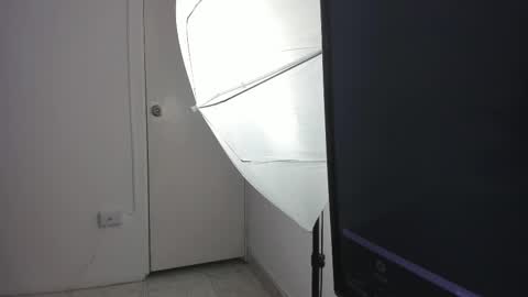 Bella Wild online show from 02/24/26, 12:14