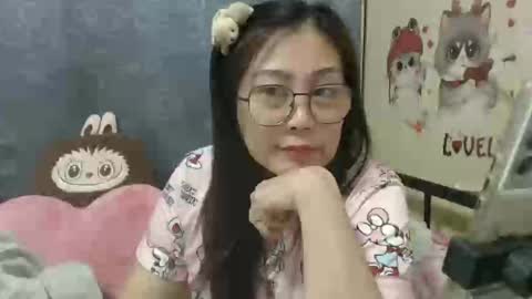 Bella online show from 01/12/25, 01:58