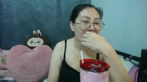 Bella online show from 11/09/25, 10:41