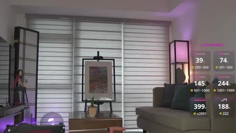 Snapshot of belle_adrienne chatting on 02/05/25, 01:37 Belle Adrienne IG online show from 02/05/25, 01:37