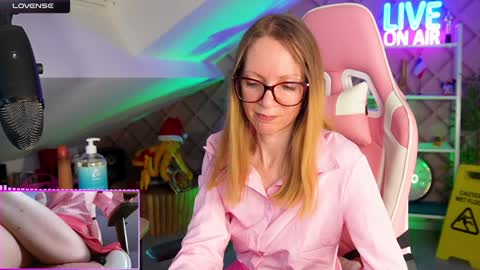 Snapshot of belle_alice chatting on 01/27/25, 01:41 Alice online show from 01/27/25, 01:41