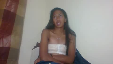 belle_annah online show from 04/22/26, 06:53