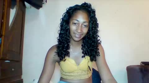 Snapshot of belle_annah chatting on 05/07/26, 04:18 belle_annah online show from 05/07/26, 04:18