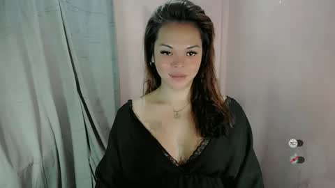 Snapshot of belle_fuckdol chatting on 10/27/25, 10:14 belle_fuckdol online show from 10/27/25, 10:14