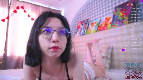 Snapshot of belle_phine chatting on 02/18/26, 06:09 Bea online show from 02/18/26, 06:09