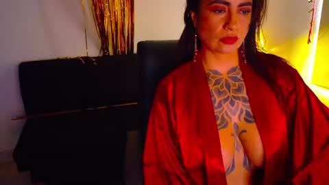Snapshot of belle_seduction chatting on 07/21/26, 07:27 Loren Morrison online show from 07/21/26, 07:27