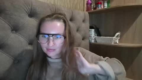 Amelia online show from 10/28/25, 05:26