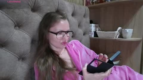 Amelia online show from 04/07/26, 05:24