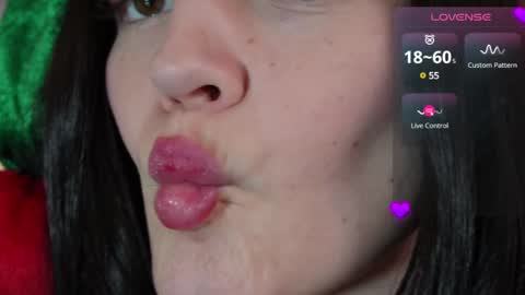 Snapshot of bellebabyboo chatting on 12/22/24, 04:39 BELLE online show from 12/22/24, 04:39
