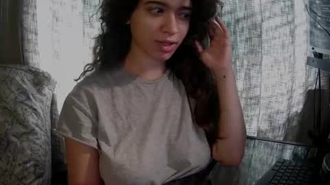 Snapshot of belleisaprincess chatting on 08/08/26, 03:36 belle online show from 08/08/26, 03:36