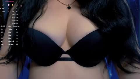 Snapshot of bellelovexx chatting on 07/23/26, 11:13 Hello I am kind friendly and cute girl online show from 07/23/26, 11:13