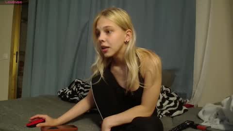 bellezza0 online show from 04/19/26, 11:51