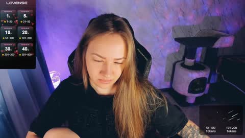 Your Annabelle Wolf  online show from 12/09/24, 12:40