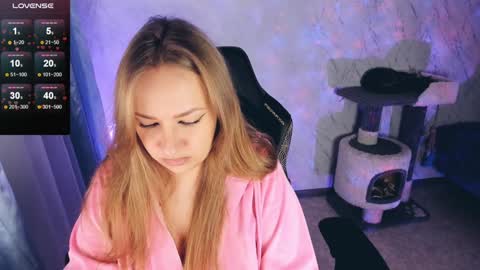 Your Annabelle Wolf  online show from 12/17/24, 02:11