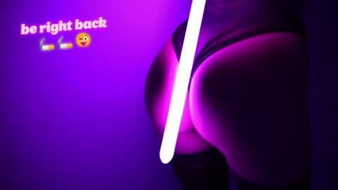 Your Annabelle Wolf  online show from 01/21/25, 02:26