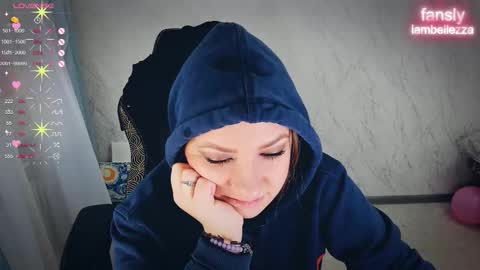 Your Annabelle Wolf  online show from 11/28/25, 11:35