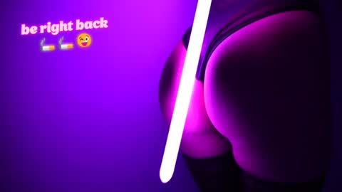 Your Annabelle Wolf  online show from 04/19/26, 03:00