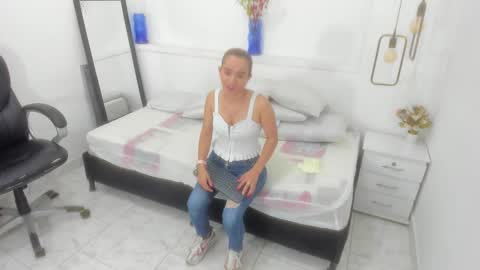 Bellota Flak online show from 12/29/24, 12:23