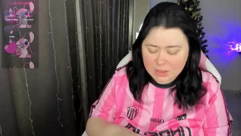 LinaBoo online show from 01/13/26, 04:40