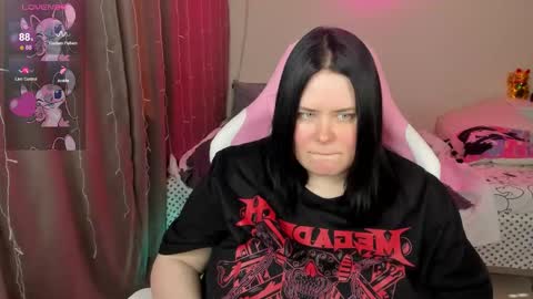 LinaBoo online show from 03/17/26, 10:07