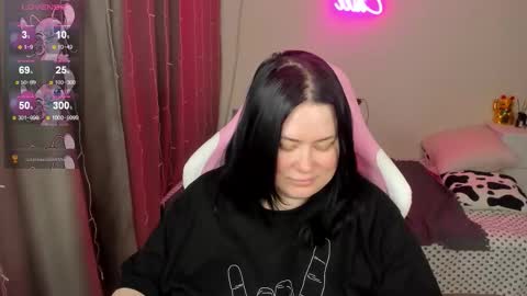 LinaBoo online show from 03/23/26, 06:17