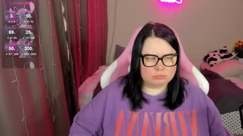 LinaBoo online show from 03/31/26, 07:31