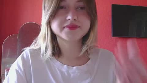 Snapshot of belovedmary chatting on 05/09/26, 03:12 belovedmary online show from 05/09/26, 03:12