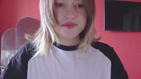 Snapshot of belovedmary chatting on 06/12/26, 06:56 belovedmary online show from 06/12/26, 06:56