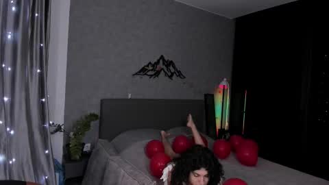 A girl from your  dreams online show from 02/14/26, 04:20