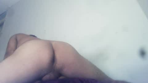 Snapshot of bemysecrett chatting on 10/08/25, 04:15 bemysecrett online show from 10/08/25, 04:15