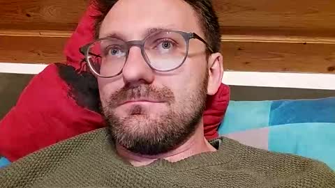 Snapshot of ben00189 chatting on 10/03/25, 09:45 ben00189 online show from 10/03/25, 09:45