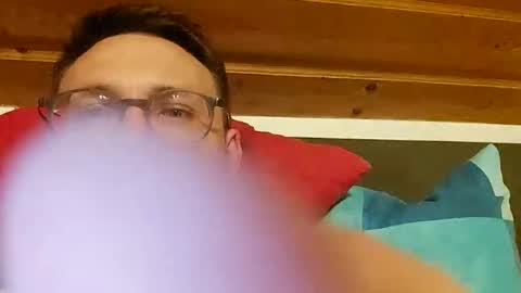 Snapshot of ben00189 chatting on 10/16/25, 05:14 ben00189 online show from 10/16/25, 05:14