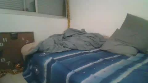 Snapshot of benbare13 chatting on 12/28/24, 09:40 benbare13 online show from 12/28/24, 09:40