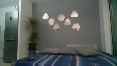 Snapshot of benbare13 chatting on 12/30/24, 05:34 benbare13 online show from 12/30/24, 05:34