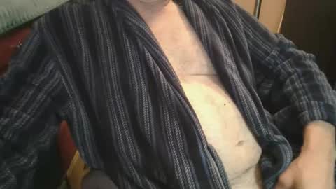 Snapshot of bendrinkin chatting on 05/19/26, 09:04 bendrinkin online show from 05/19/26, 09:04