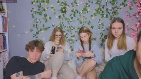 KENDALL  NATHAN online show from 05/01/26, 07:57
