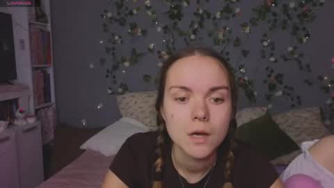 KENDALL  NATHAN online show from 05/02/26, 10:42