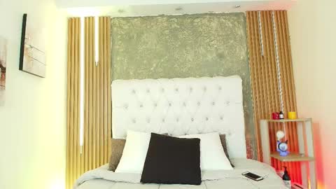 Tiffany and Bengie online show from 03/19/26, 09:08