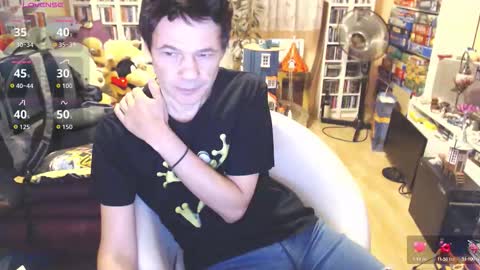 benijamin online show from 10/30/25, 08:27