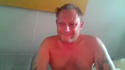 Snapshot of benizio_ chatting on 06/29/26, 03:12 benizio online show from 06/29/26, 03:12