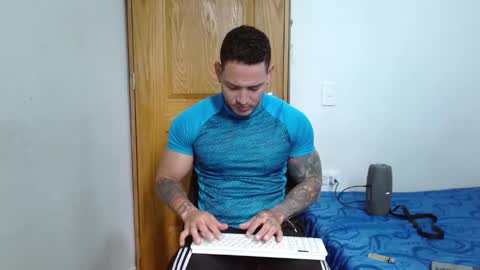 benjamin_isaac online show from 01/03/25, 07:07